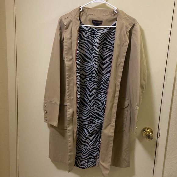 Dana Buchman military coat in a size MEDIUM - Picture 2 of 3